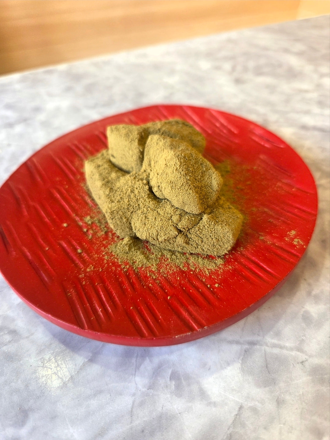 和三盆入り本わらび餅(ほうじ玄米)